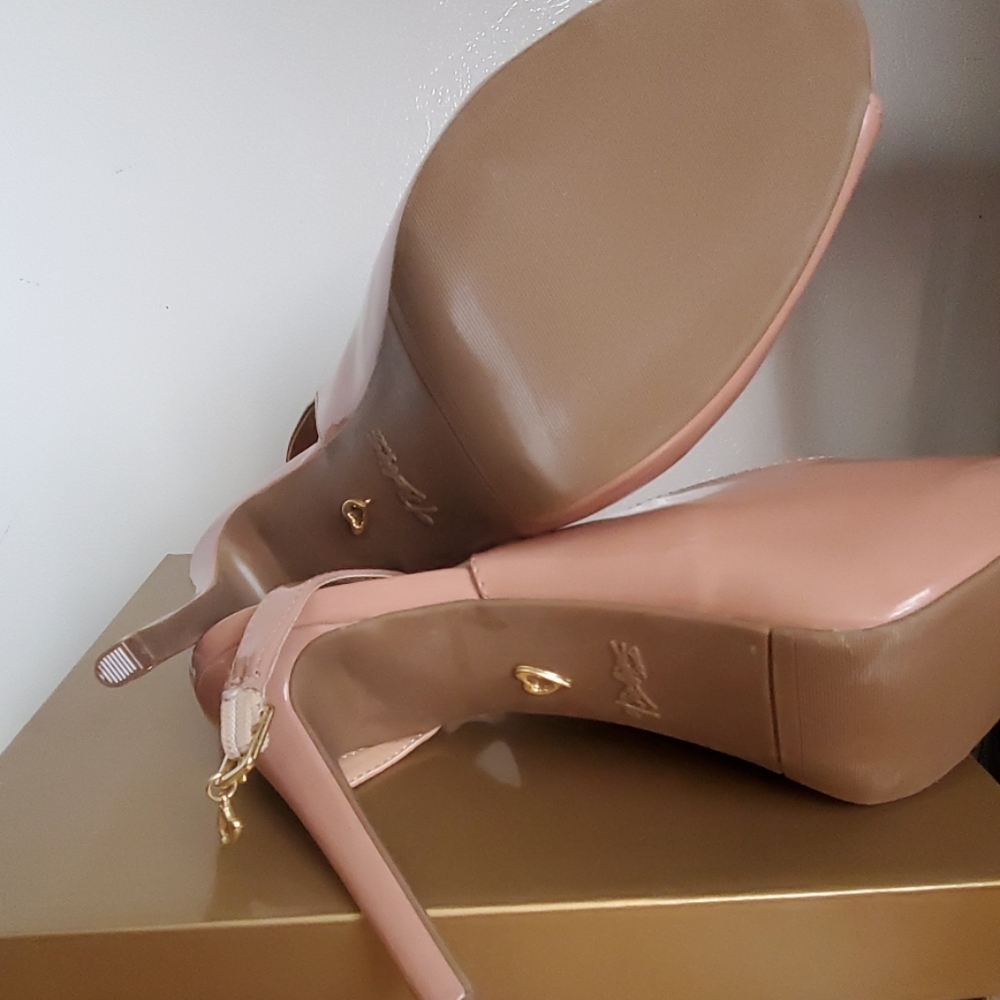 Nude Color heels - Picture 4 of 5